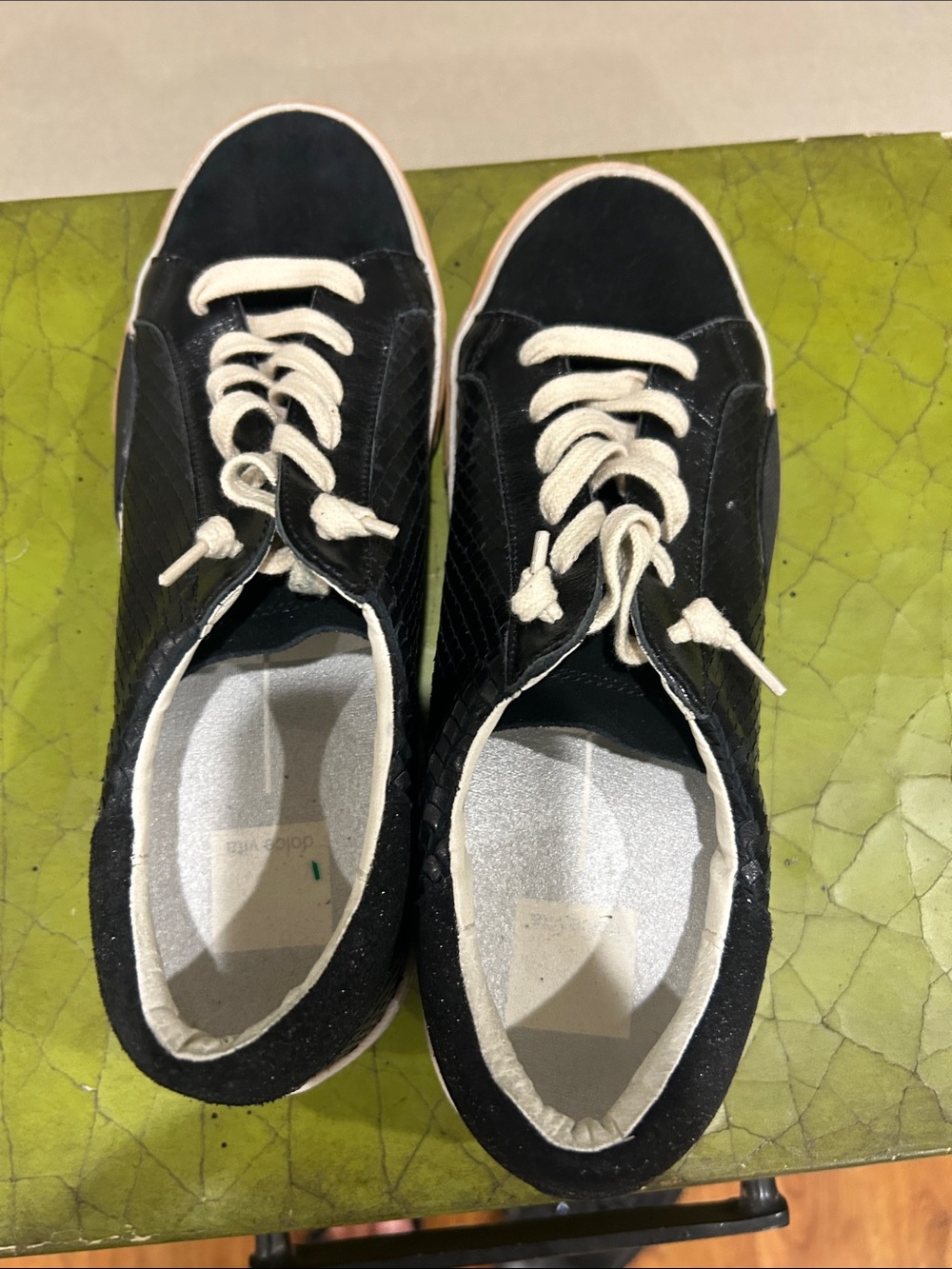 Dolce Vita - 8.5 Black Low-Top Sneakers with Gum Sole and Cream Laces NWOT - Picture 4 of 5